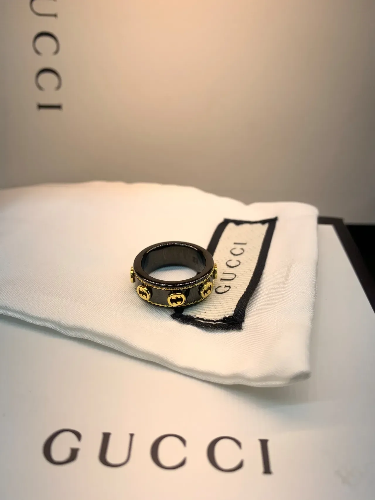 Gucci GG Marmont White Black Interlocking G Motifs Twisted Rope Trim Ring 5