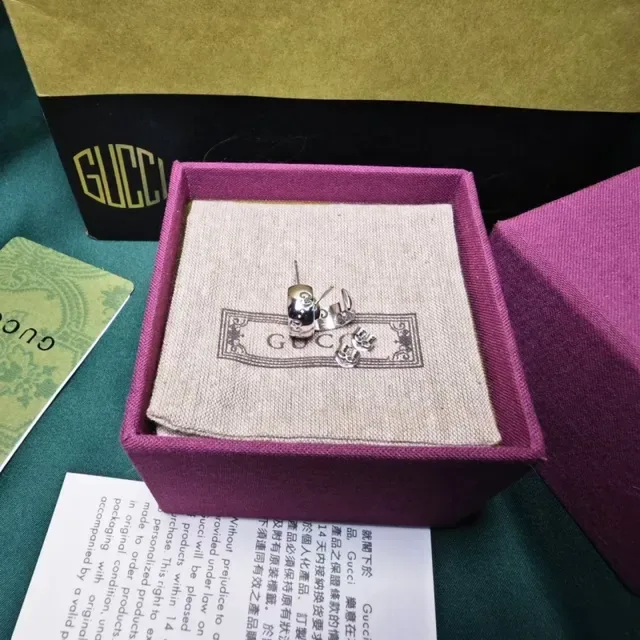 Gucci GG Motif Gold-Tone Enamel Hoop Earrings 3