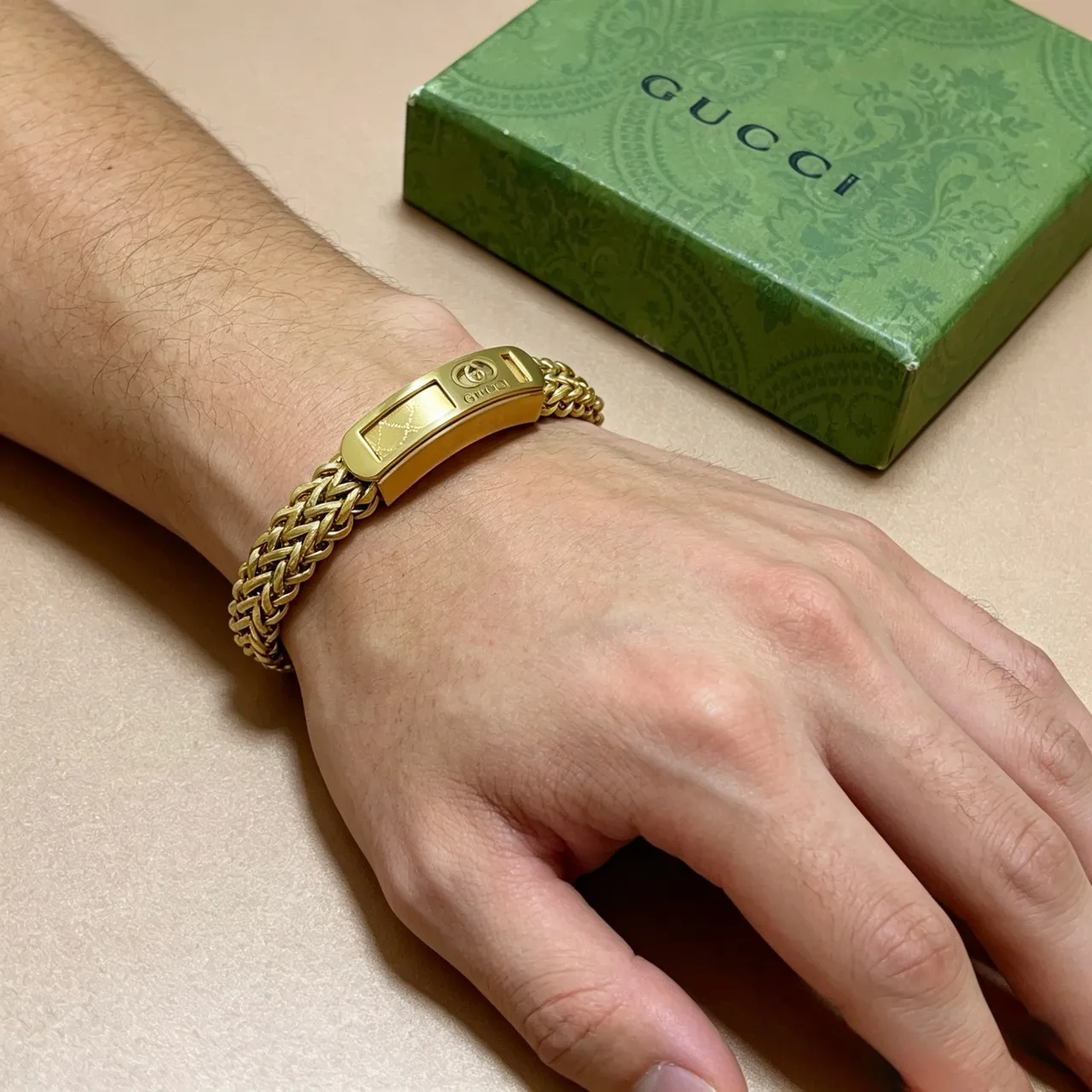 Gucci Gold Woven Chain Rectangular Plaque Bracelet 3