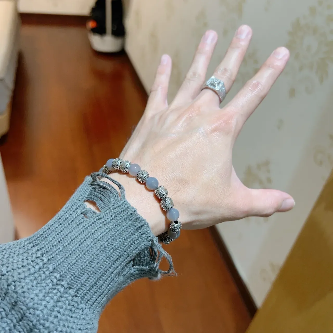 Gucci Gray Silver Beaded Alternating Stone And Metal Jewelry 7
