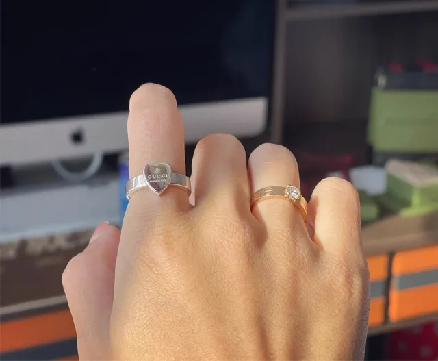 Gucci Heart Logo Ring Silver Top Engraved Ring 2
