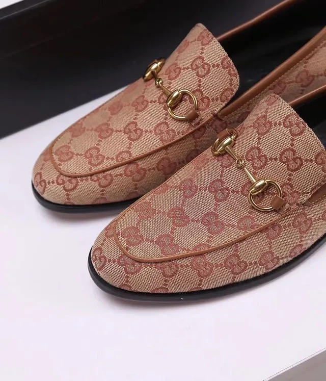 Gucci Horsebit 1955 Beige y Rojo Monogram Mocasines 2