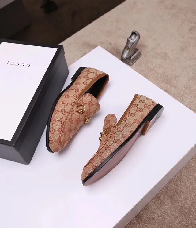 Gucci Horsebit 1955 Beige y Rojo Monogram Mocasines 4
