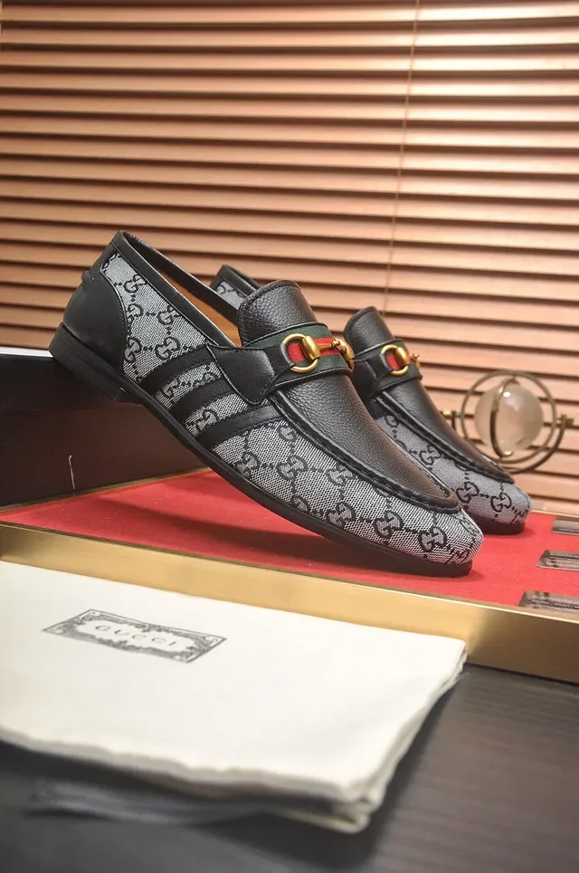 Gucci Horsebit 1955 أسود ورمادي GG Monogram مكاسين 3