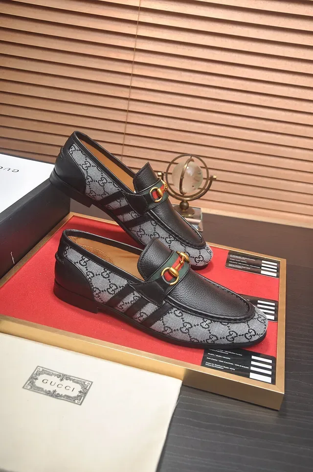 Gucci Horsebit 1955 أسود ورمادي GG Monogram مكاسين 6