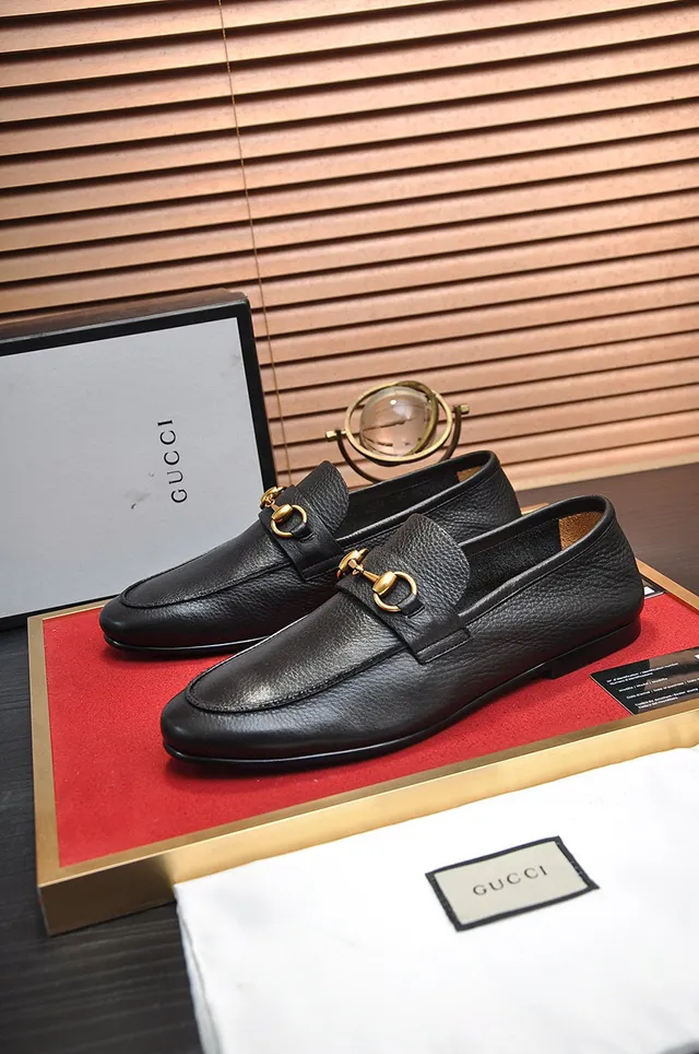 Gucci Horsebit 1955 Black Pebbled Leather Loafers 8