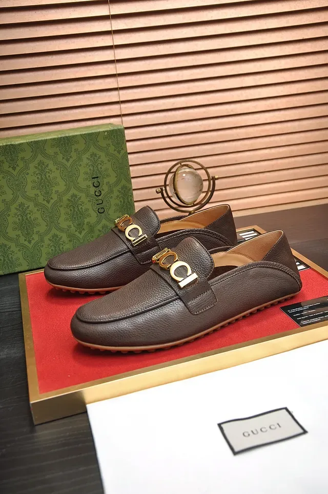 Gucci Horsebit 1955 Brown Pebbled Leather Loafers 9