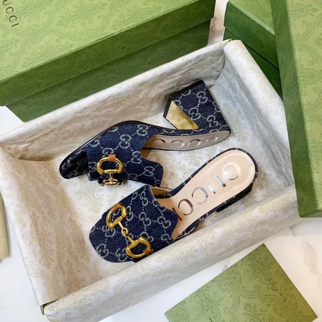 Gucci Horsebit 1955 GG Monogramme Denim Gold Horsebit Chaussons 7
