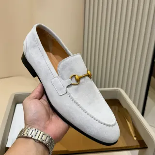 Gucci Horsebit 1955 हल्का भूरा सुड लोअफर
