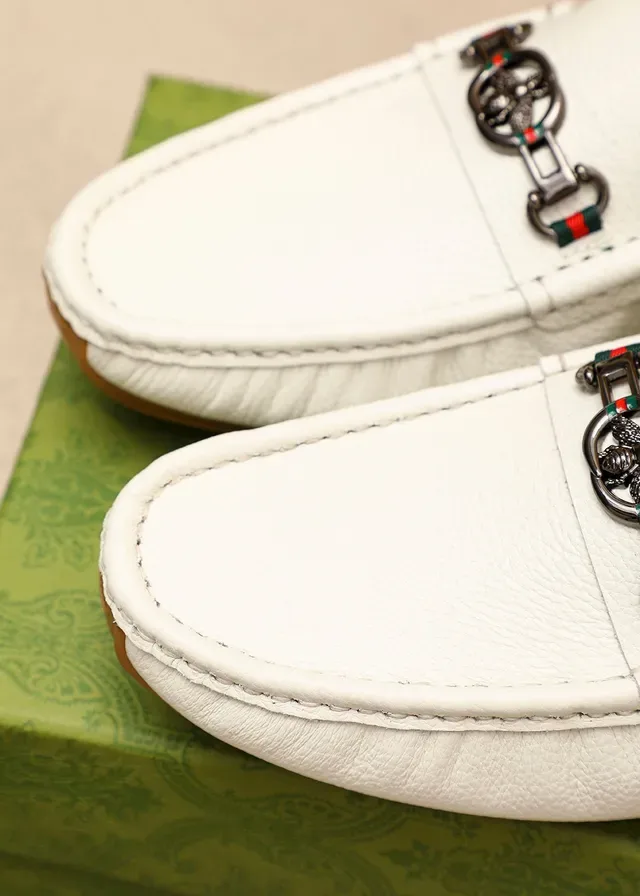 Gucci Horsebit 1955 White Pebbled Leather Loafer 6