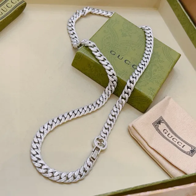 Gucci Icon Chain Necklace Pavé Silver-Tone Curb Link Necklace 3