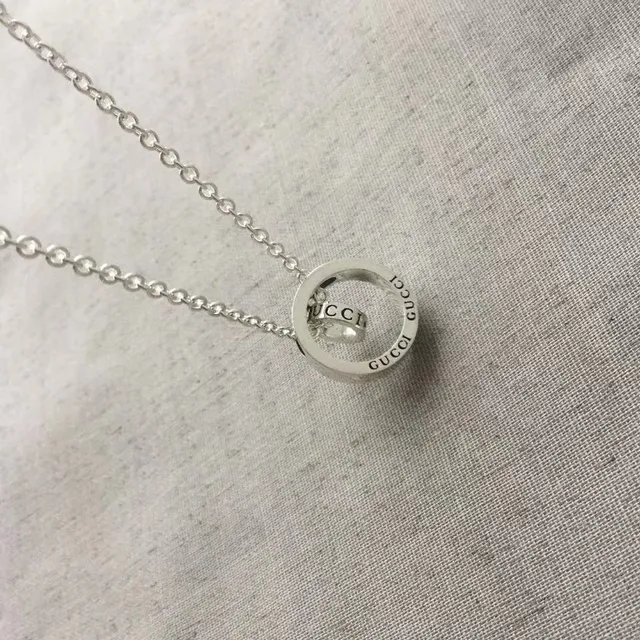 Gucci Interlocking Double Ring Silver-Tone Necklace 5