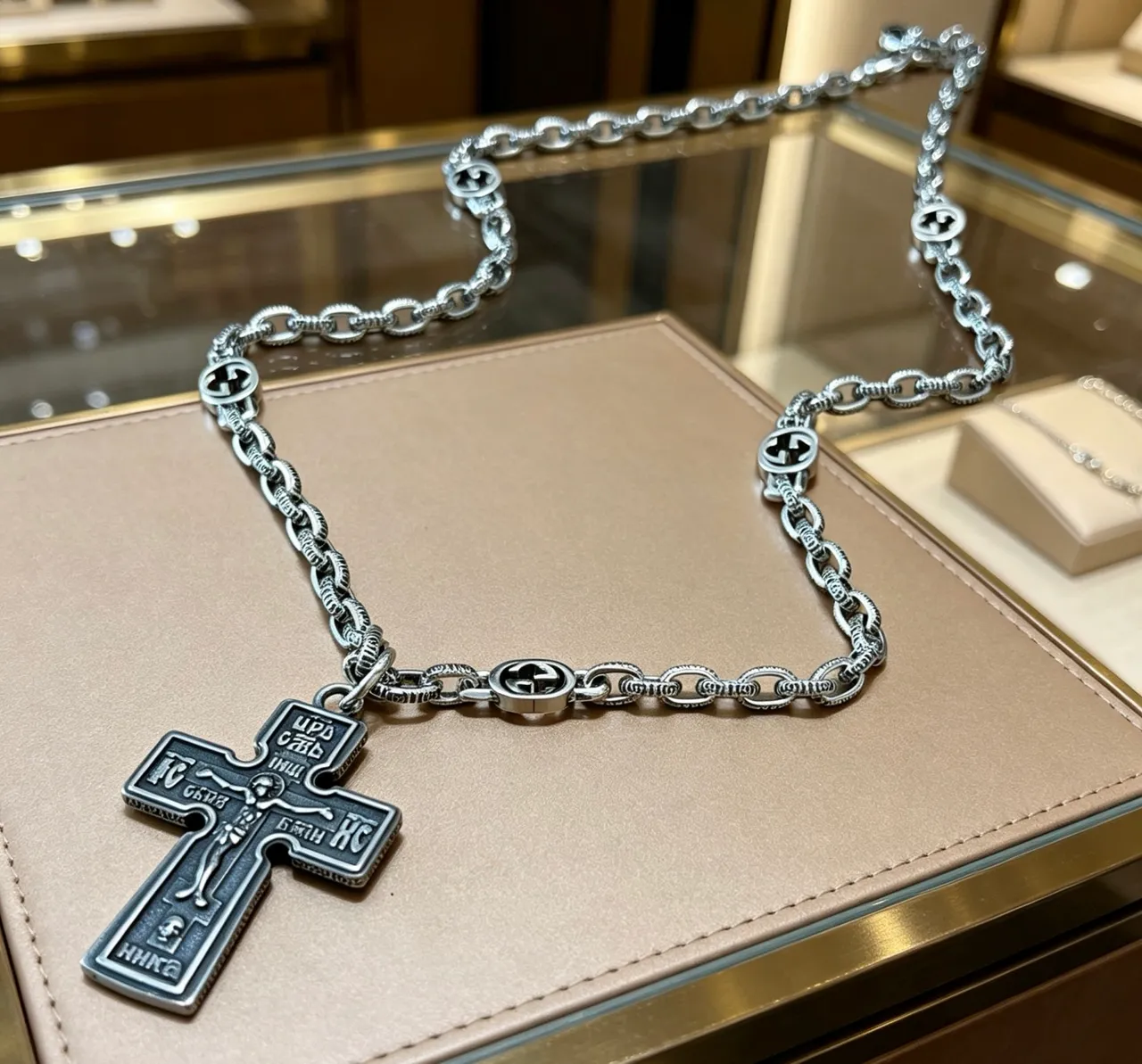Gucci Interlocking G Chain Necklace Silver-Toned Metal Necklace 7