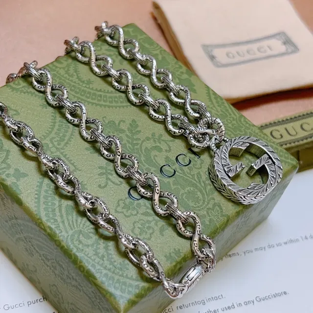 Gucci Interlocking G Ornate Infinity-Link Silver Necklace 7