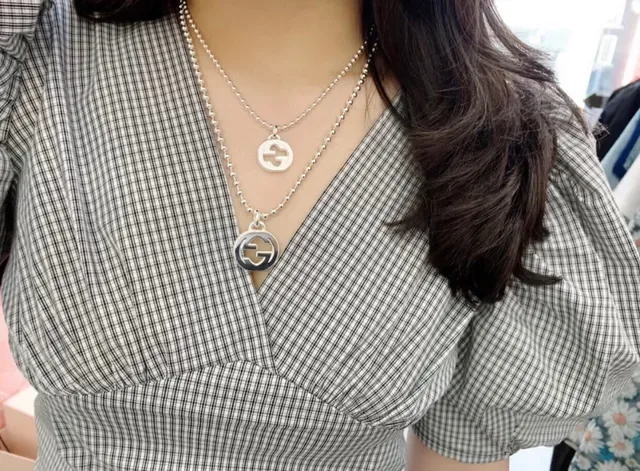 Gucci Interlocking G Pendant Silver Black Ball Chain Circular Necklace 4