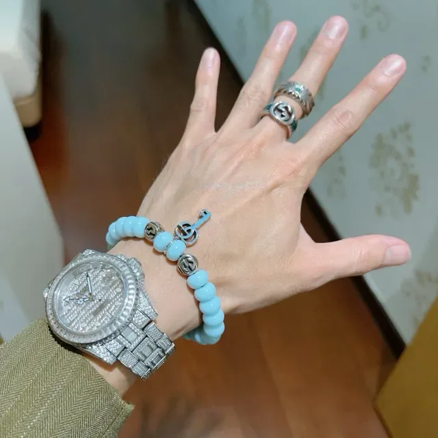 Bracelet Gucci Key to My Heart Bleu Argent Perles Elastiques Entrelacées Charms G 8