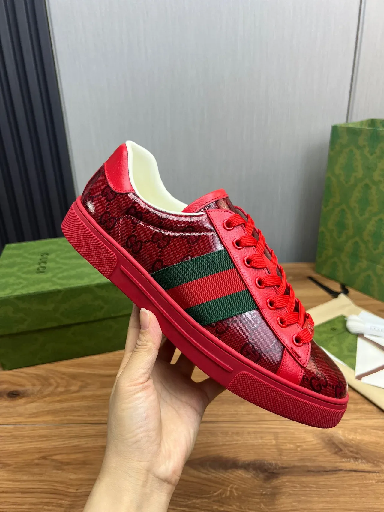 Gucci Rouge et Vert GG Monogram-Print Cuir Supérieur Rayures Web Sneakers Lifestyle 5