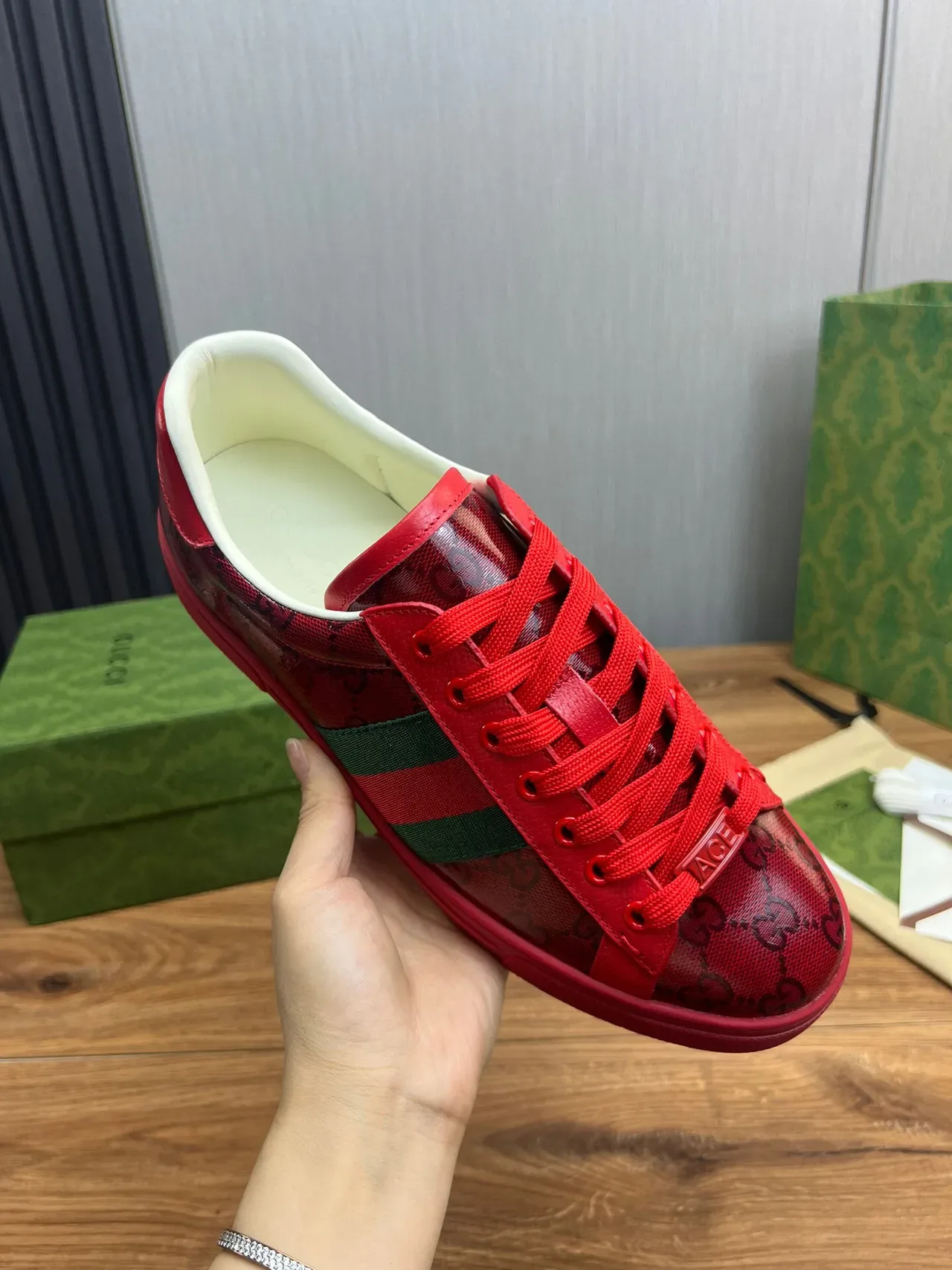 Gucci Rouge et Vert GG Monogram-Print Cuir Supérieur Rayures Web Sneakers Lifestyle 8