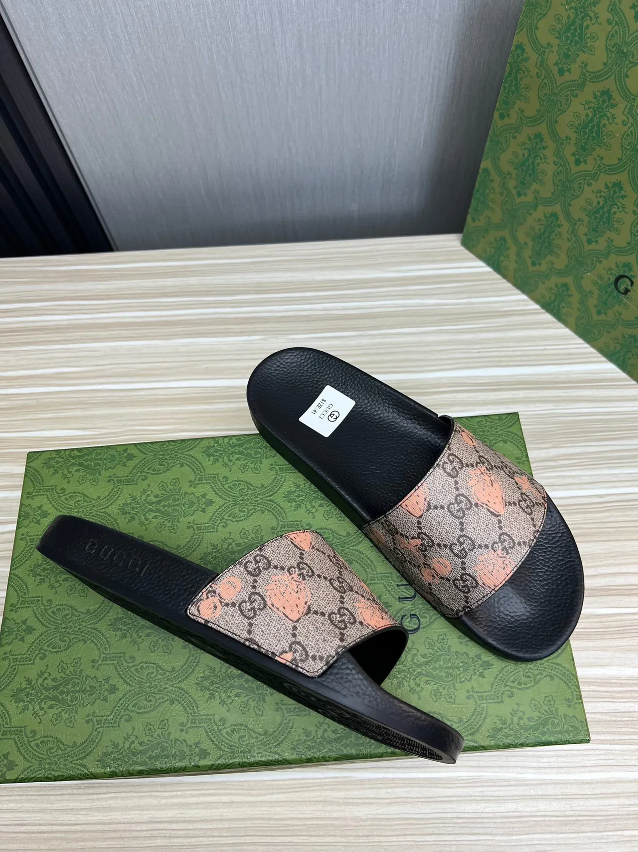 Gucci Screener Black Multicolor GG Monogram Canvas Strap Textured Rubber Sole Slippers 9