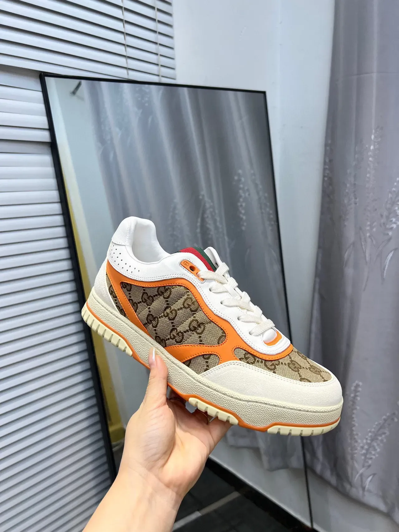 Gucci Screener GG Monogram Tênis Lifestyle com Trim Laranja 7