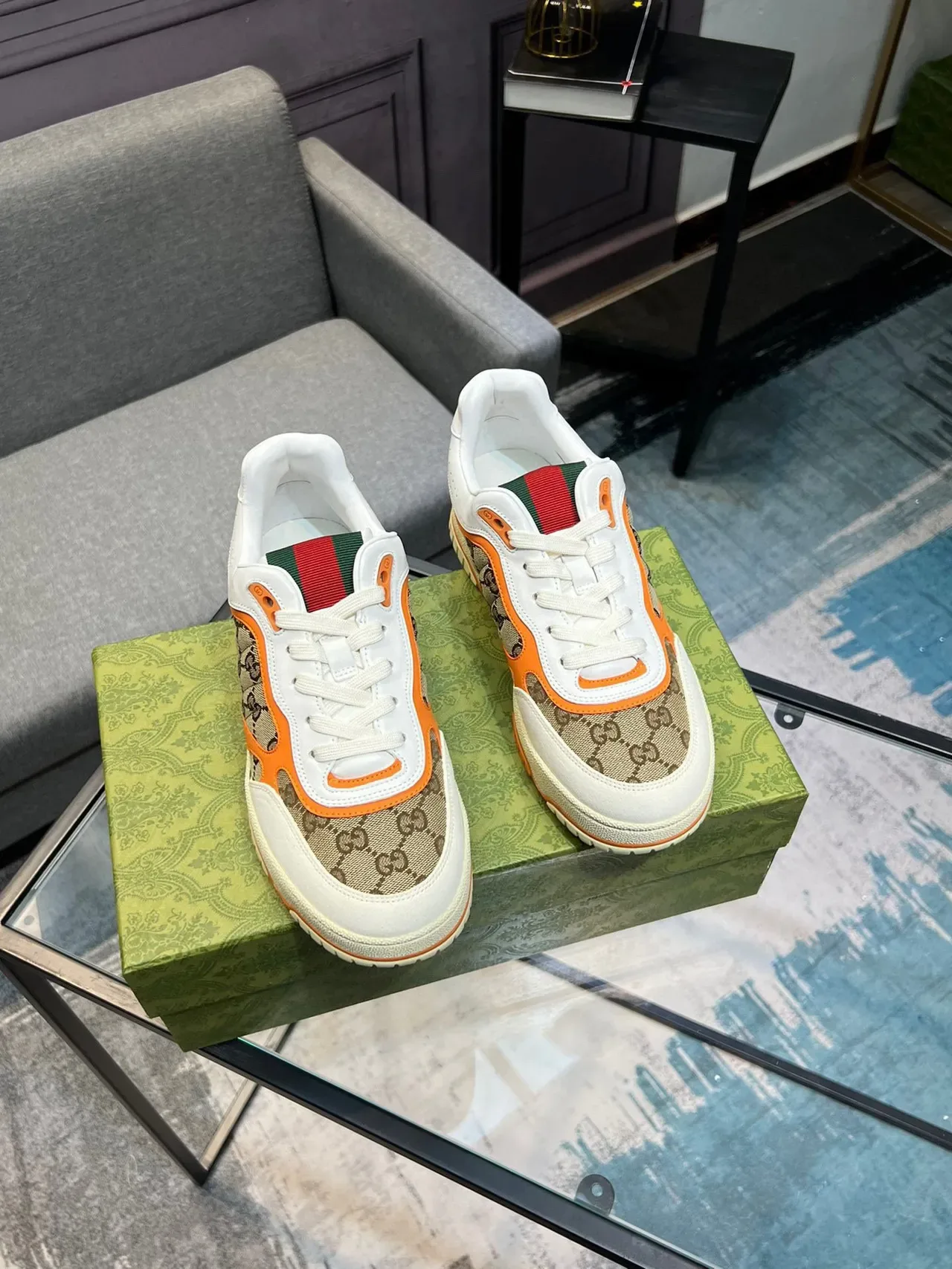 Gucci Screener GG Monogram Tênis Lifestyle com Trim Laranja 8