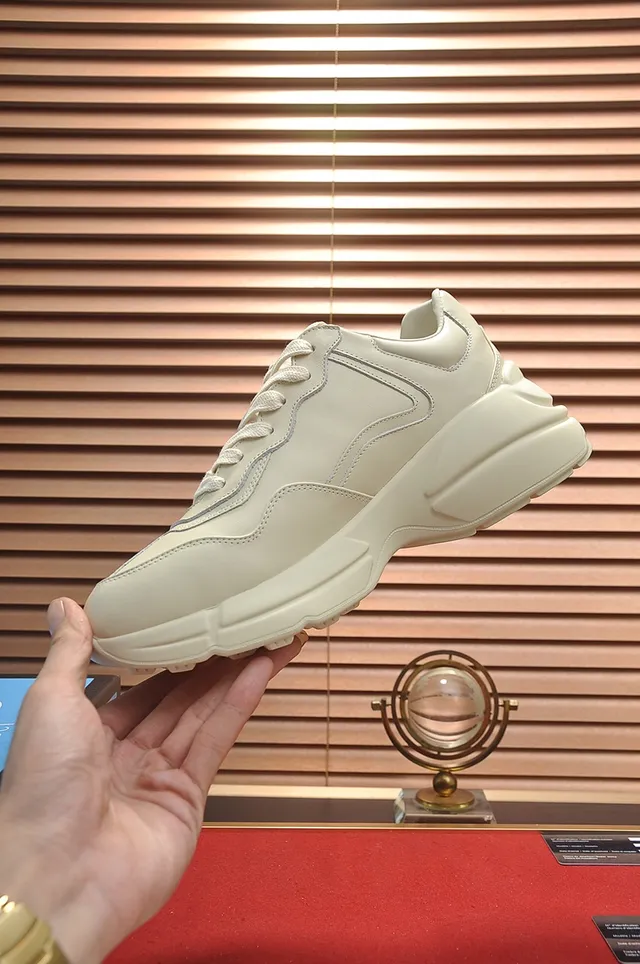 Gucci Screener Off-White Chunky Sneakers 3