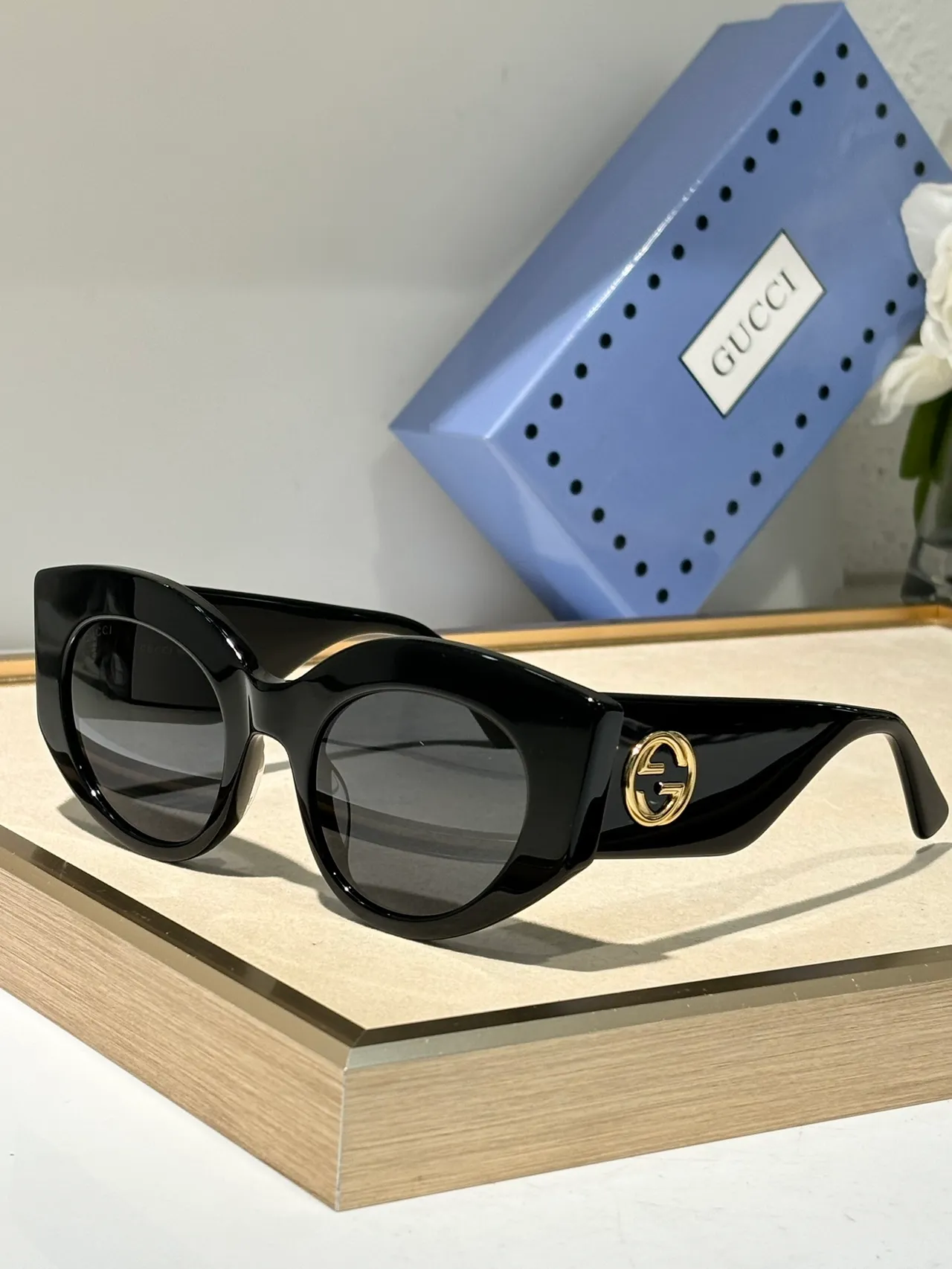 Gucci Screener 玳瑁和 Web 条纹太阳镜 5