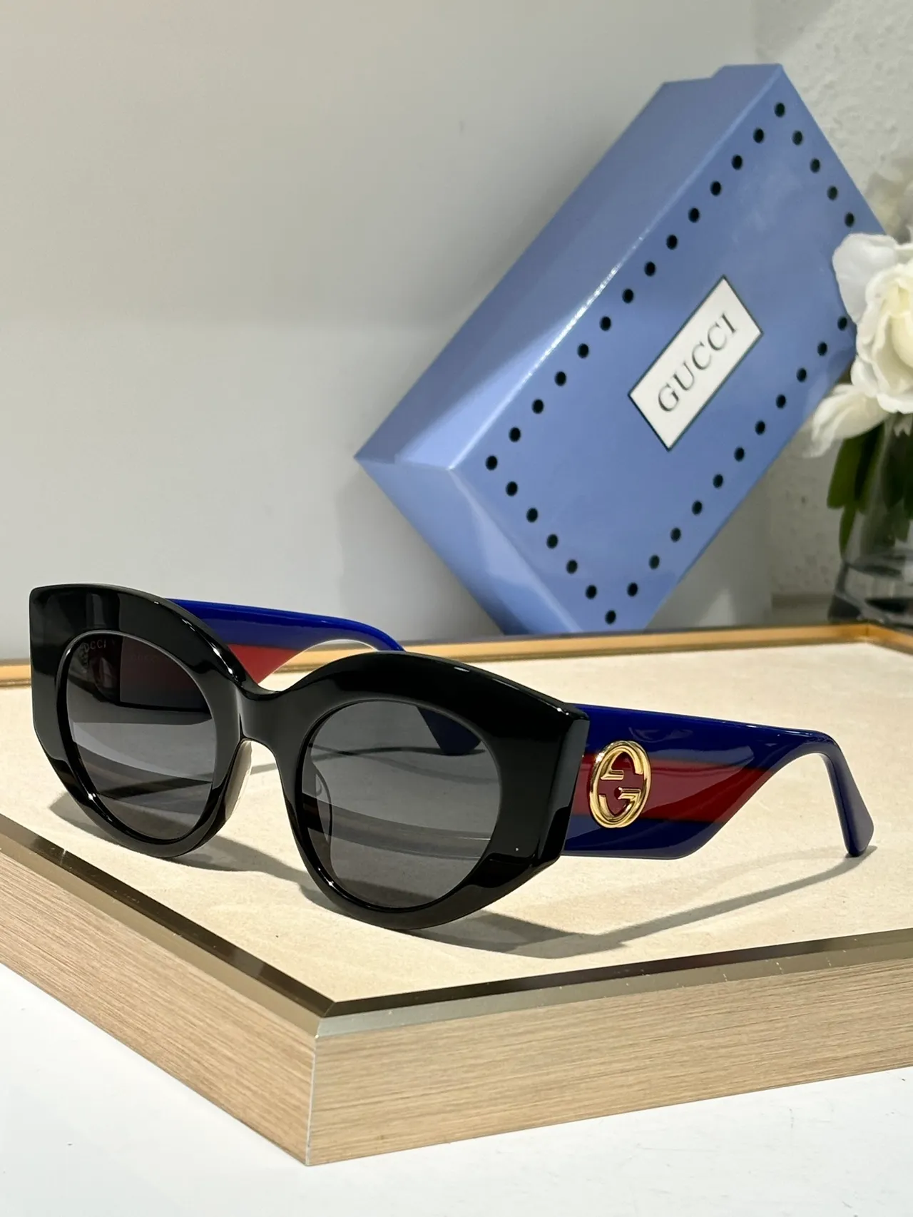 Gucci Screener 玳瑁和 Web 条纹太阳镜 8