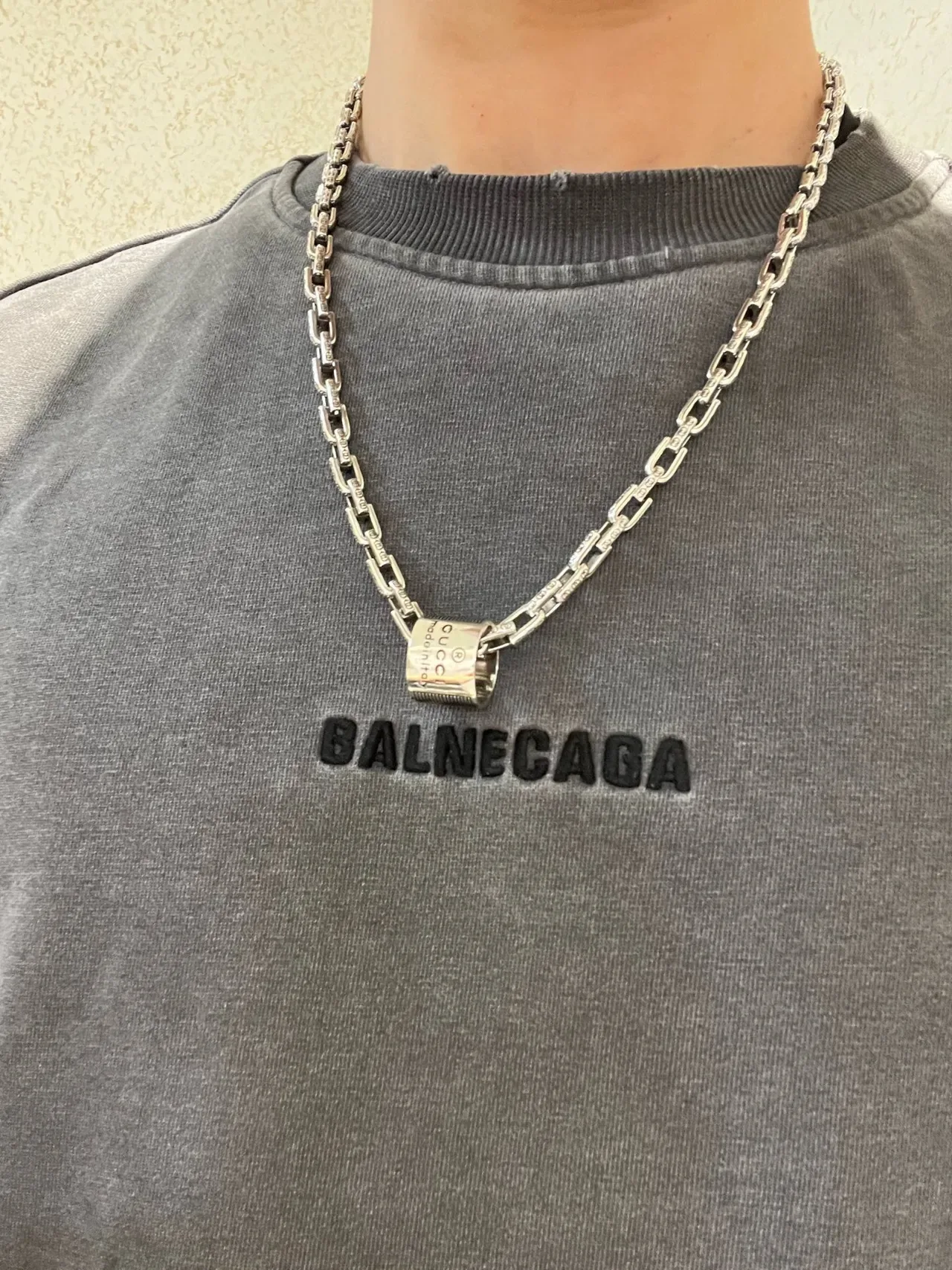 Gucci Silver Beige Heavy-Link Chain Cylindrical Clasp Detail Necklace 5