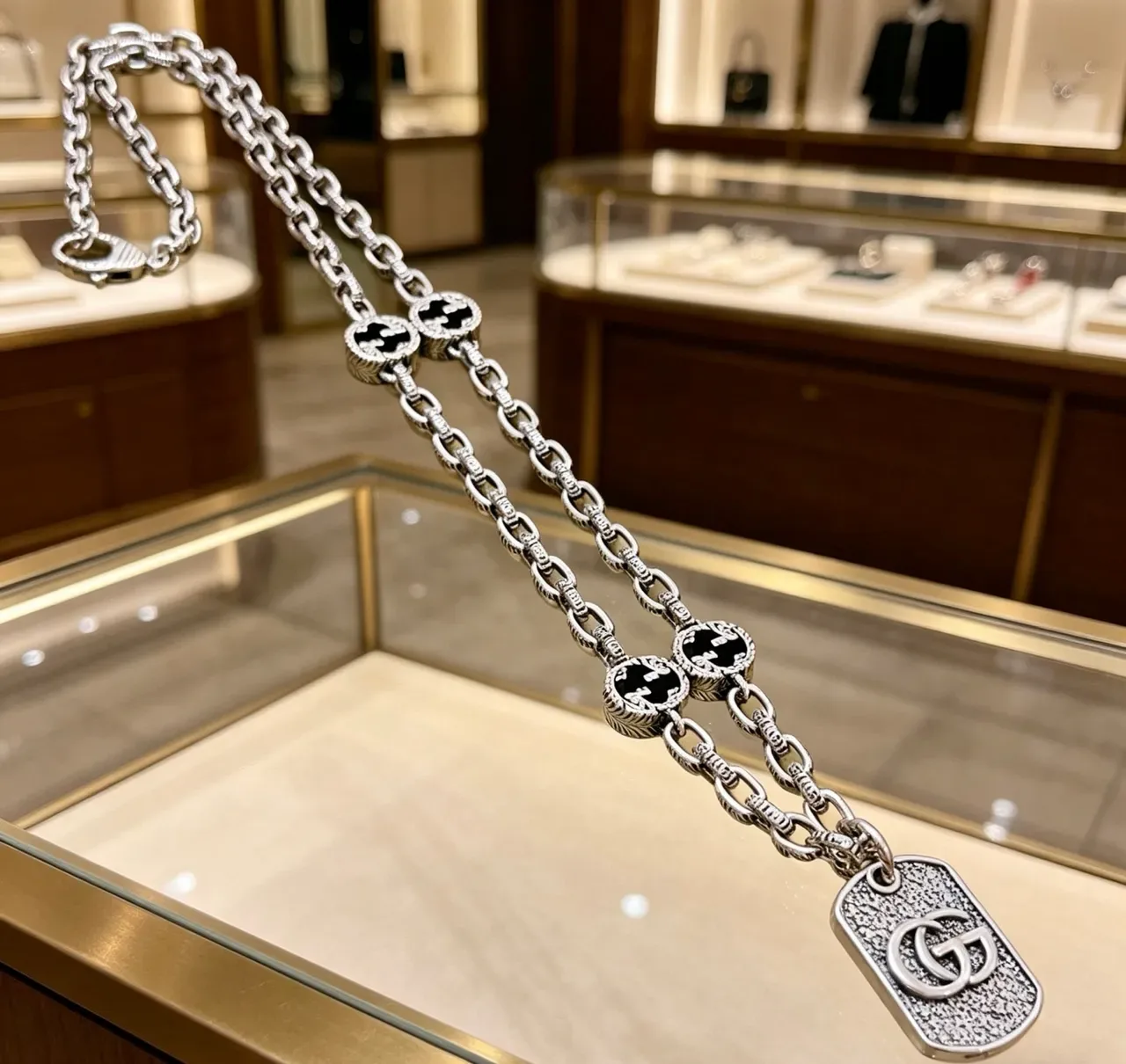 Gucci Silver Black Chunky Link Chain Interlocking GG Motifs Necklace 5