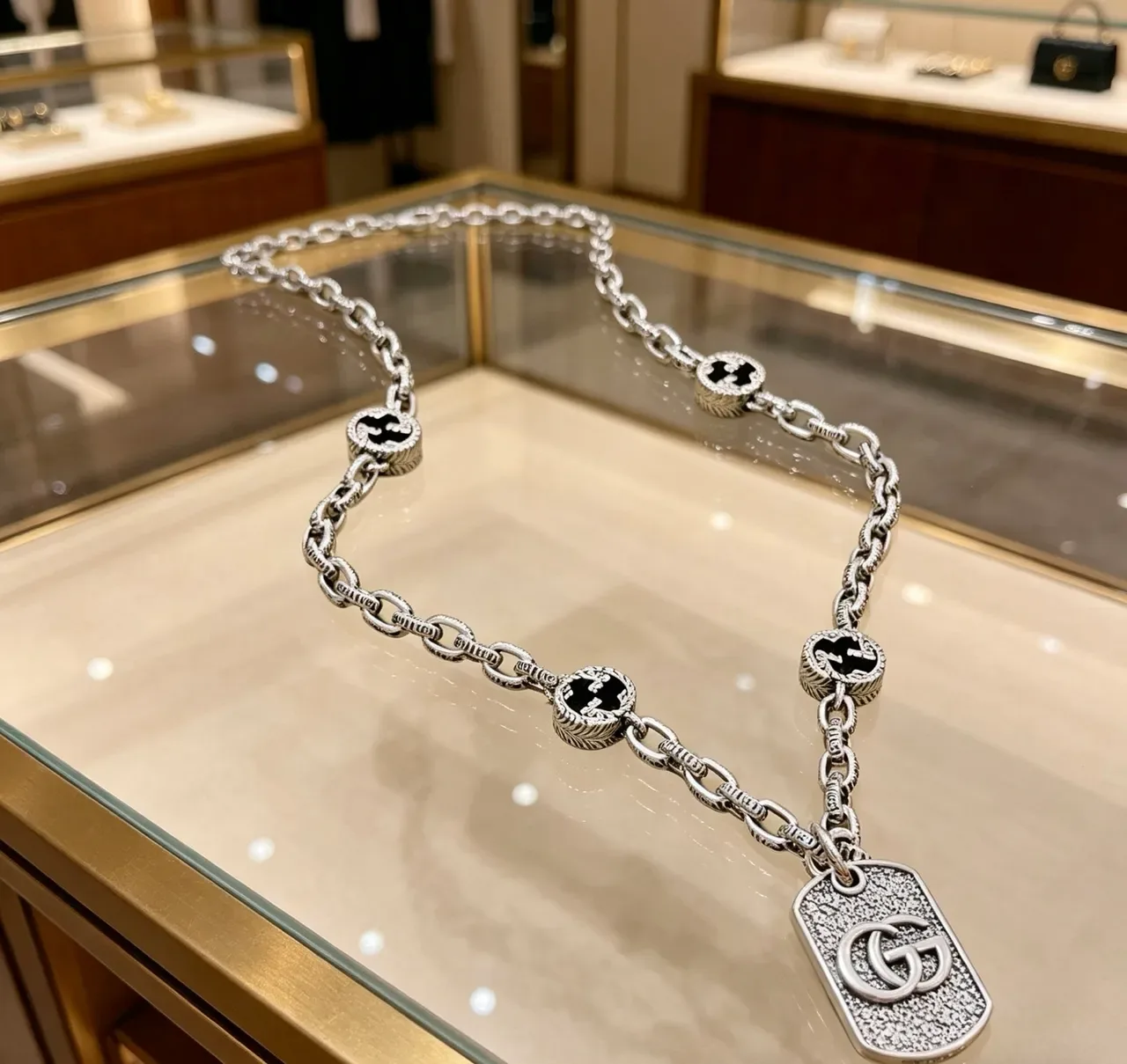 Gucci Silver Black Chunky Link Chain Interlocking GG Motifs Necklace 9