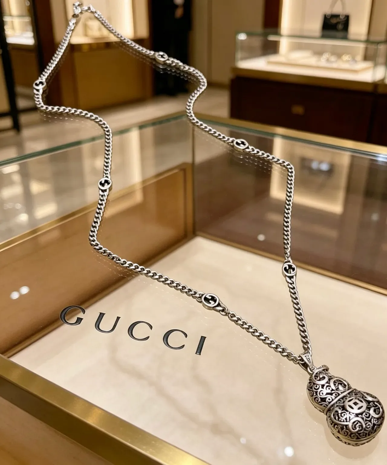 Gucci Silver Black Curb Chain Interlocking G Motifs Necklace 7