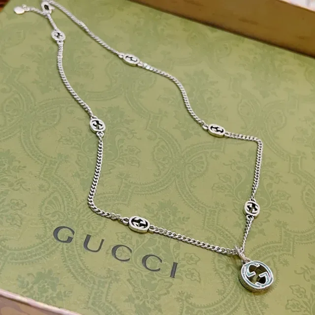 Gucci Silver Blue Curb Chain Interlocking G Motifs Necklace 6