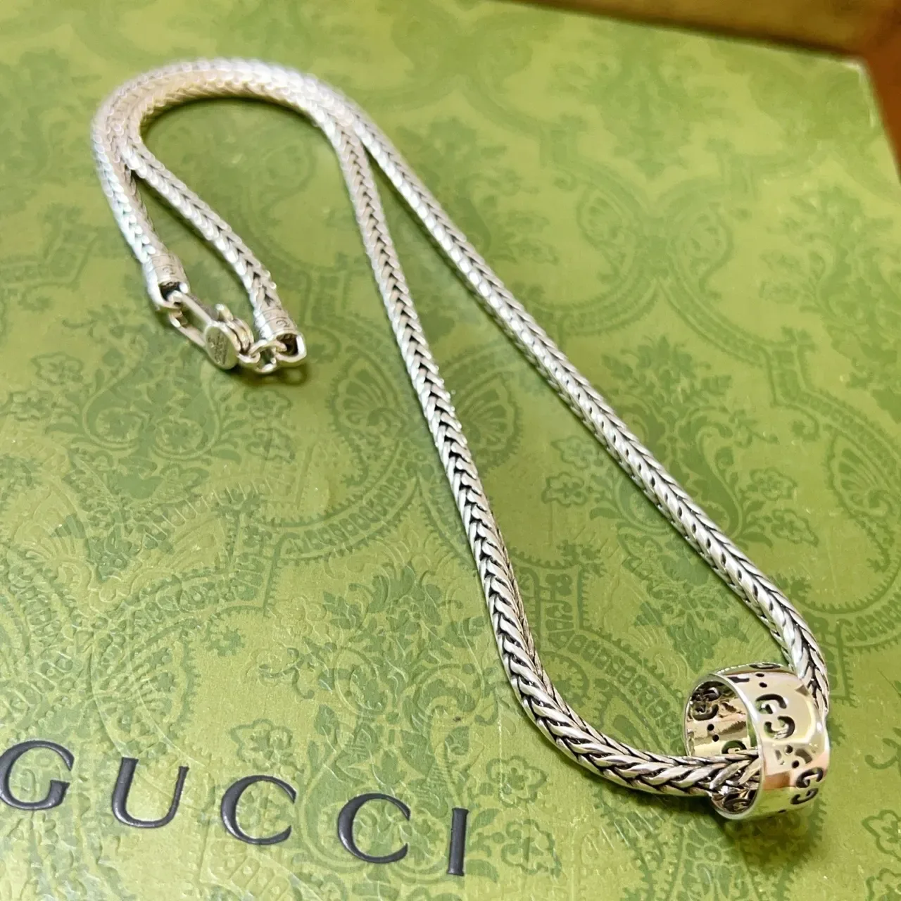 Gucci Silver Braided Wheat-Link Chain Ornate Hollow Pendant Necklace 6