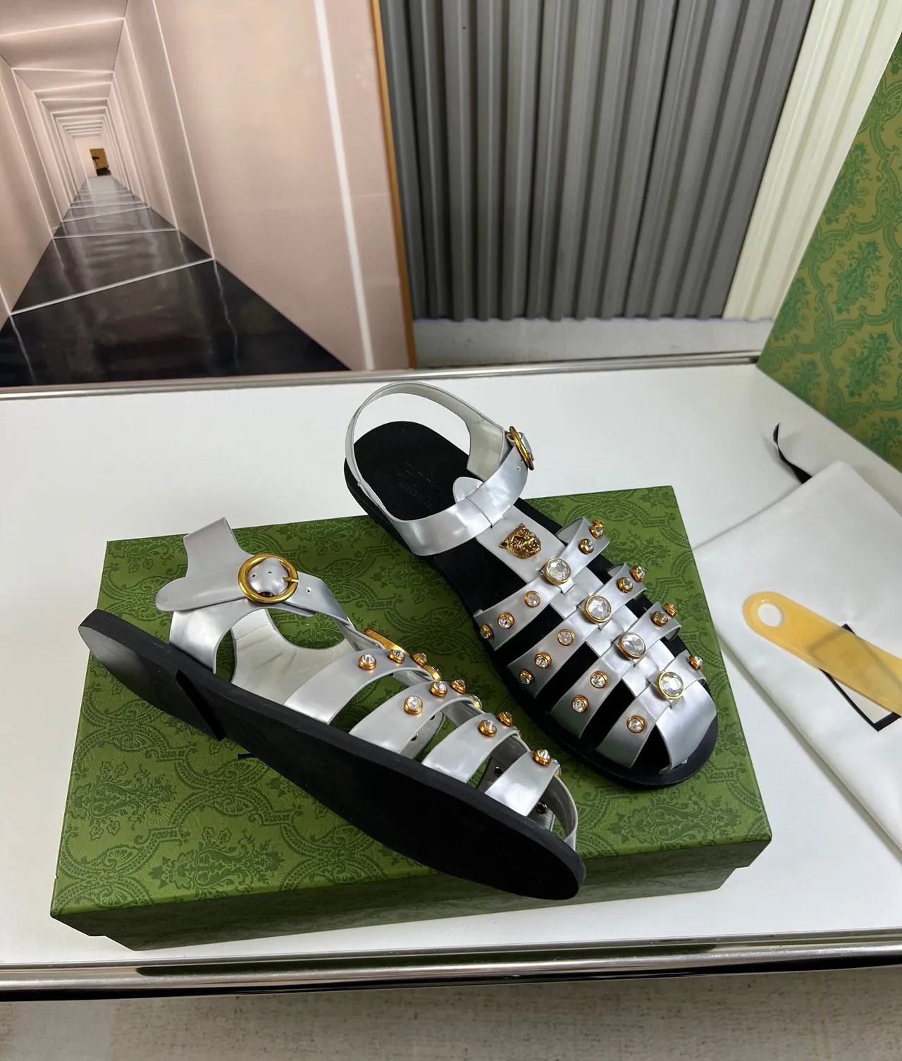 Gucci Silver Gold Metallic Straps Lion Head Ornament Gladiator Sandals 6