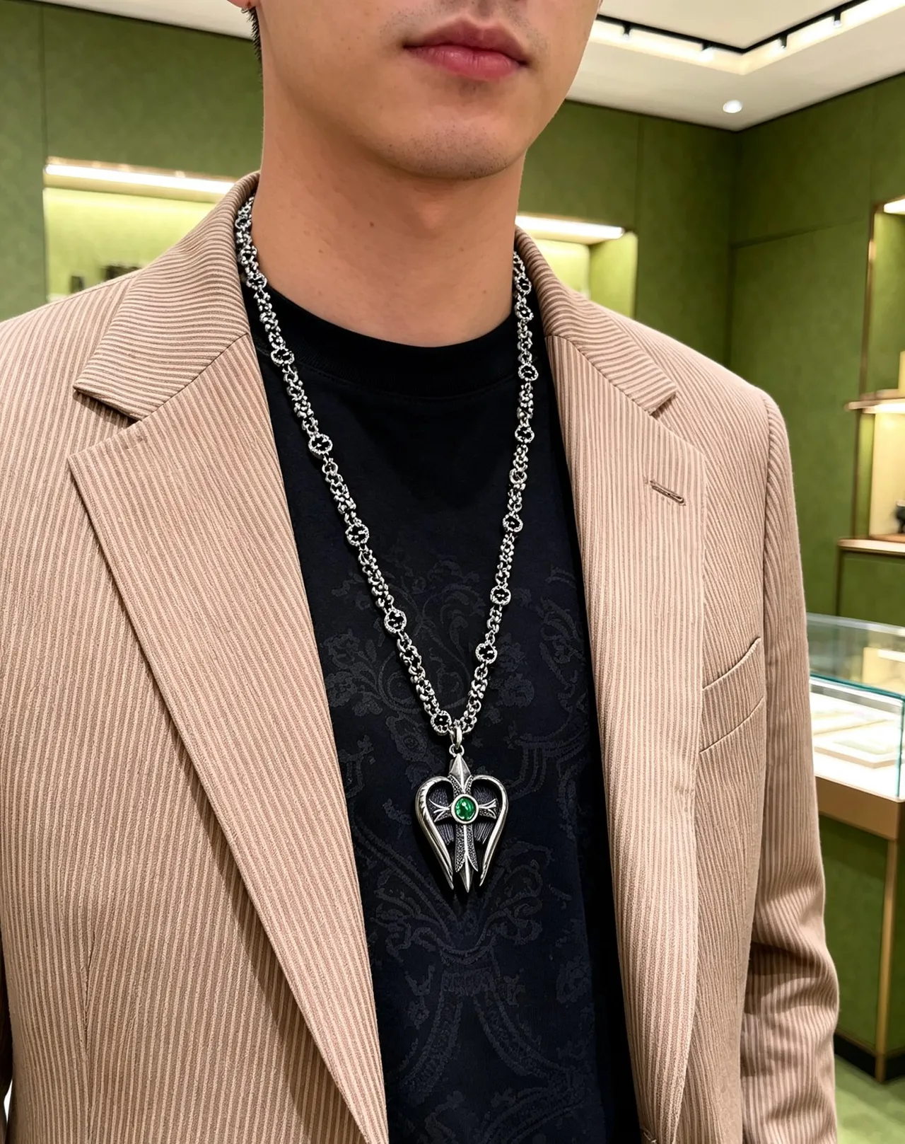 Gucci Silver Green Chain Winged Heart Pendant Necklace 6