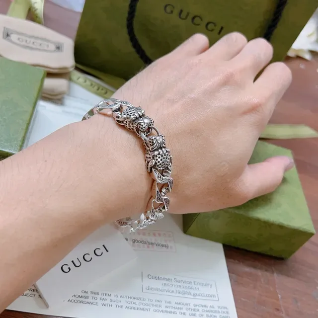 Gucci Silver Lion Head Curb-Link Bracelet 3