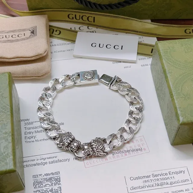 Gucci Silver Lion Head Curb-Link Bracelet 4