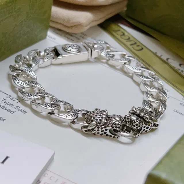 Gucci Silver Lion Head Curb-Link Bracelet 5