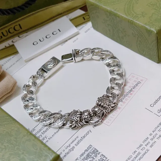 Gucci Silver Lion Head Curb-Link Bracelet 7