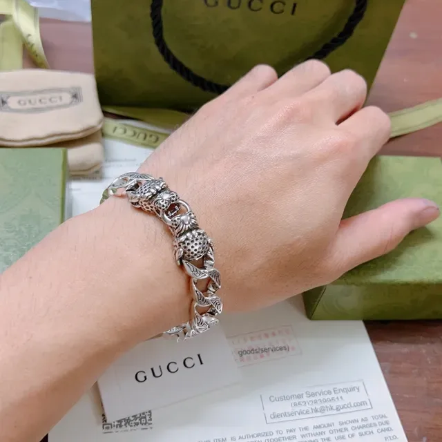 Gucci Silver Lion Head Curb-Link Bracelet 9