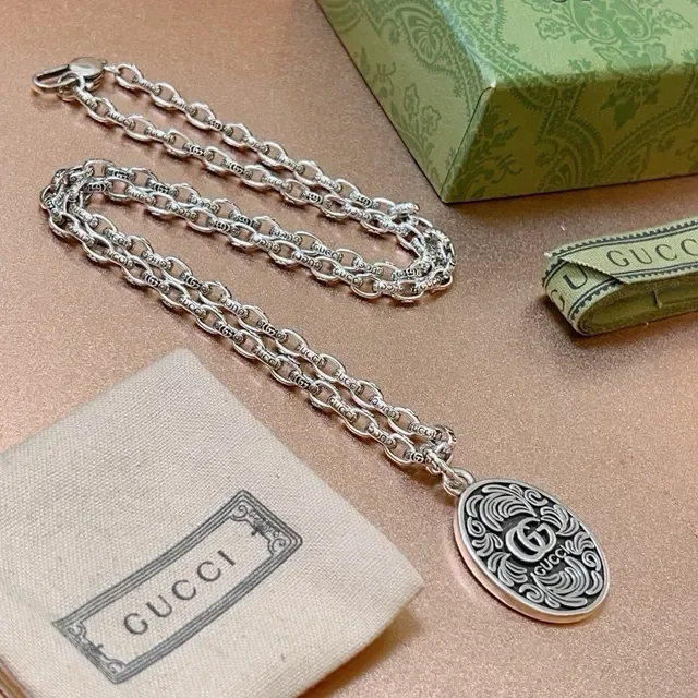 Gucci Silver Ornamental Scrollwork Necklace 4