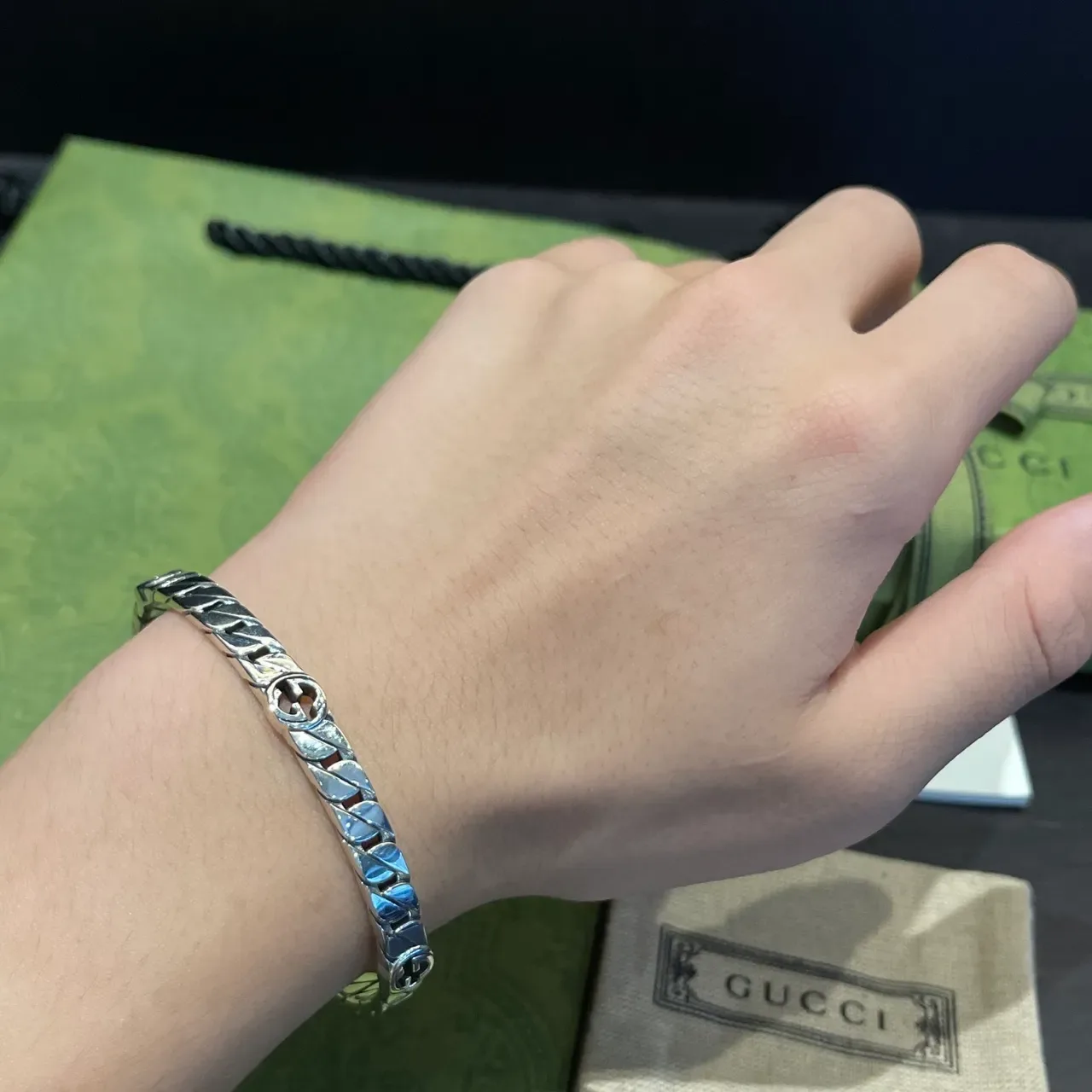 Gucci Silver Twisted-Link Chain Interlocking G Logo Bracelet 3