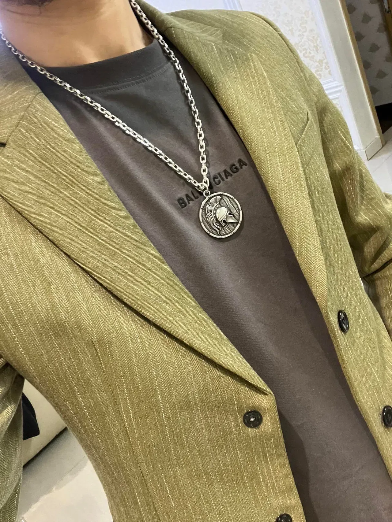 Gucci Collier Médaillon Casque Spartiate Argent 8