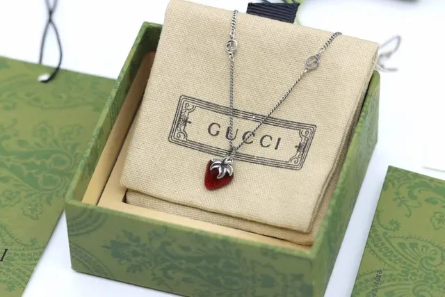 Gucci Strawberry Enamel Pendant Necklace 6