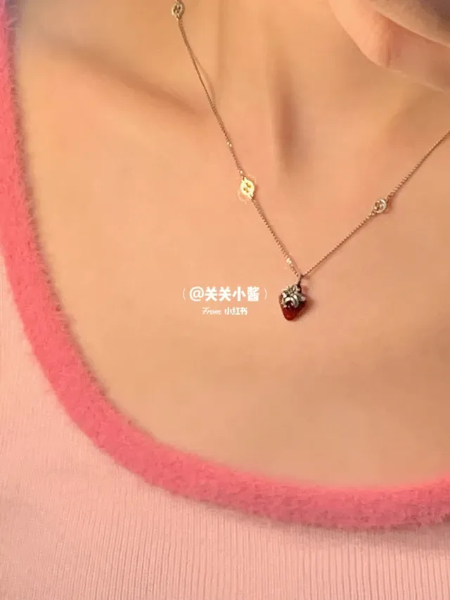 Gucci Strawberry Pendant Red Resin Silver-Tone Necklace 2