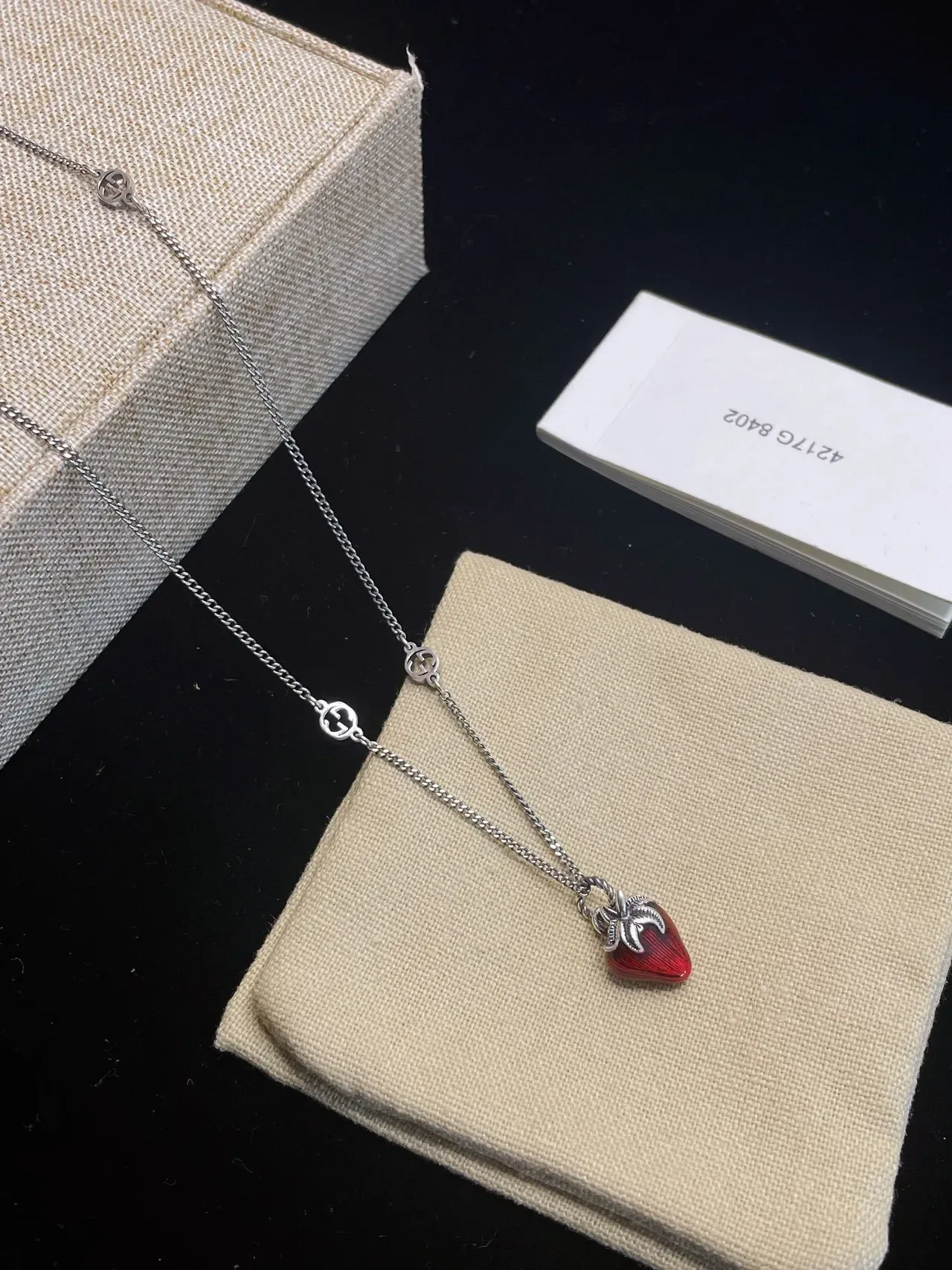 Gucci Strawberry Pendant Red Resin Silver-Tone Necklace 7