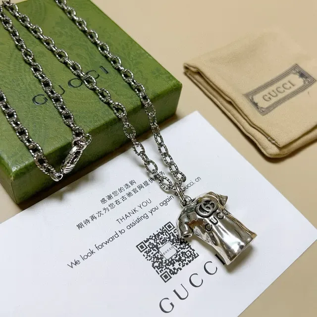 Gucci T-Shirt Pendant Silver-Tone Chain Necklace 6