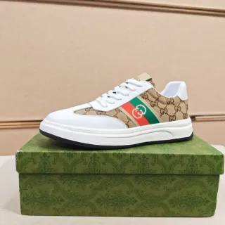Gucci Tennis 1977 بيج GG كانفاس و جلد أبيض حذاء لايف ستايل
