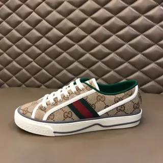 أحذية رياضية Gucci Tennis 1977 بيج GG Monogram Web Stripe Lifestyle